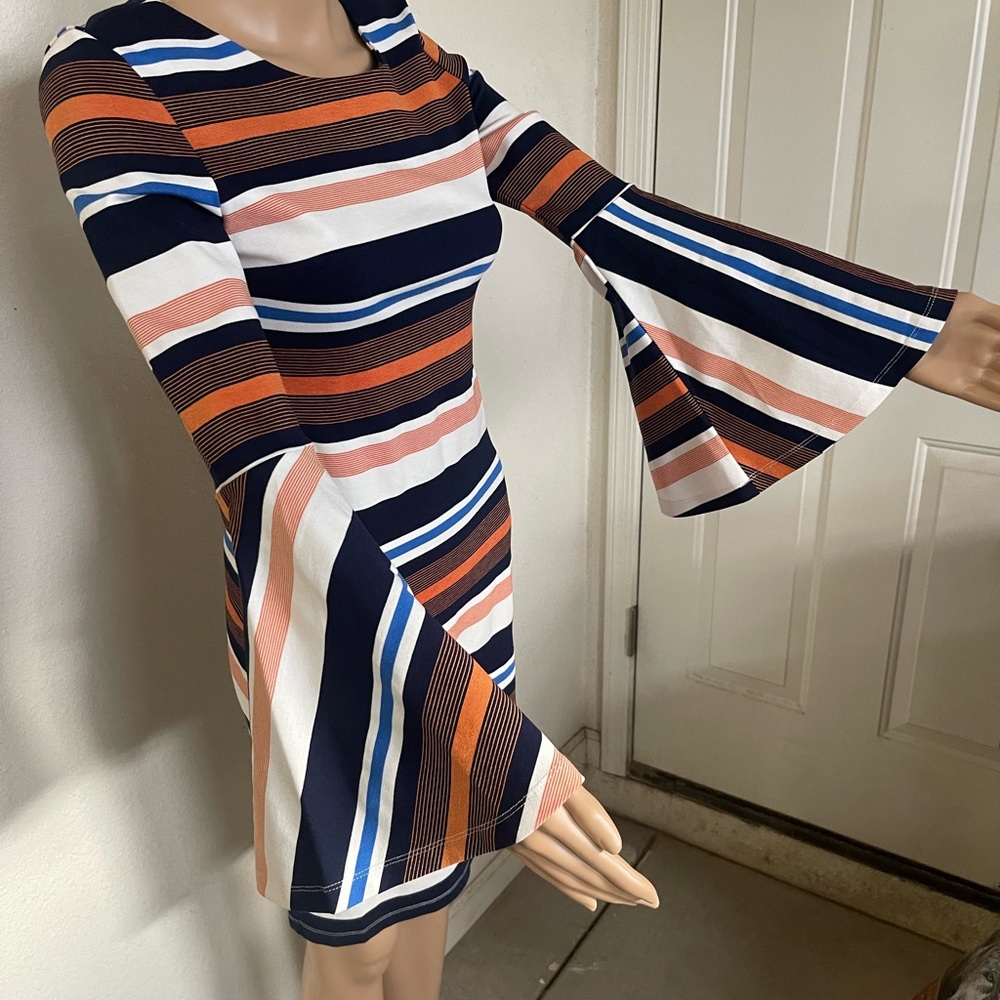 Super cute stretch dress!